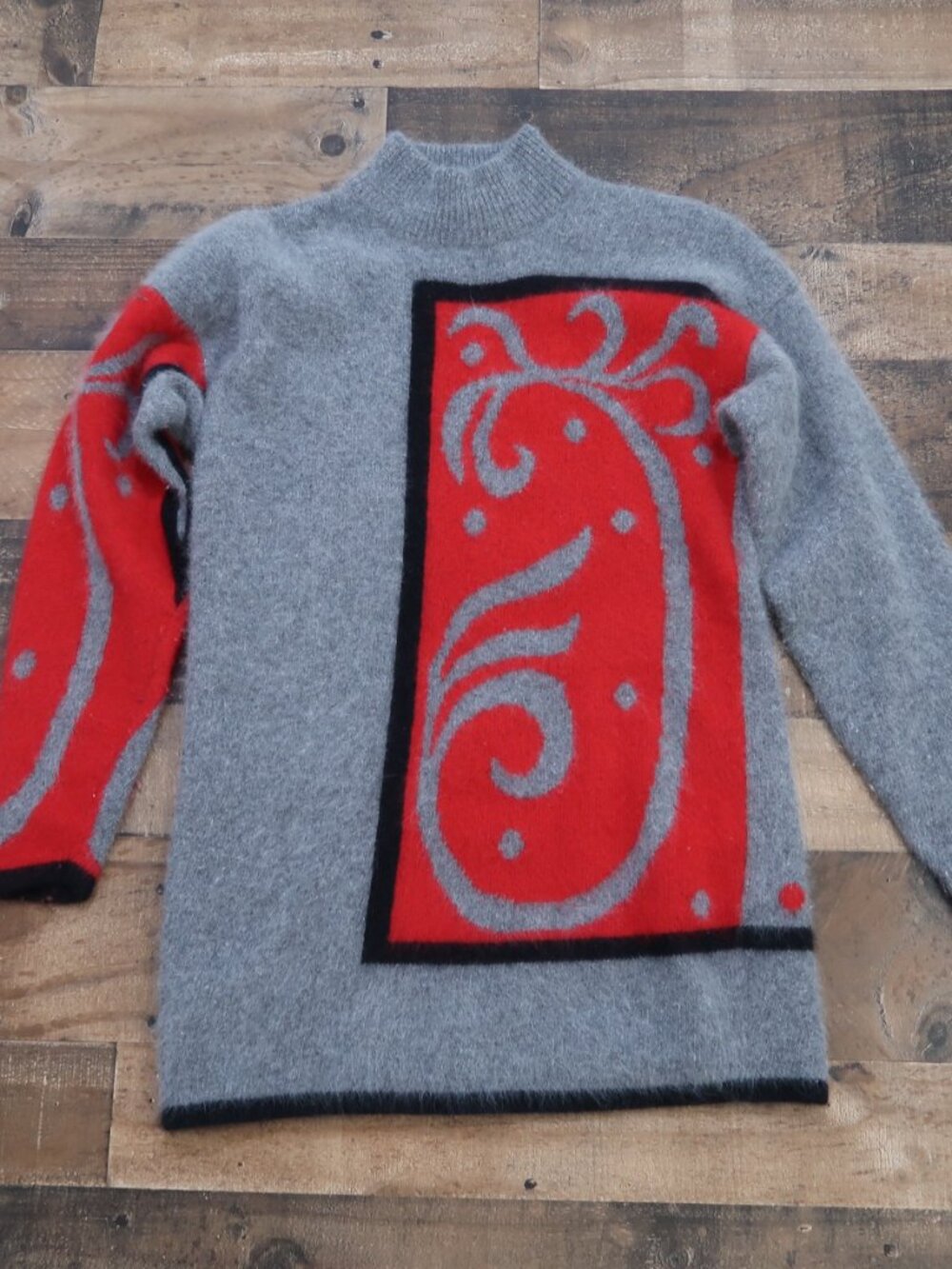 Richard and Company Vintage 80s Womans XS Lambswool Angora Abstract Sweater